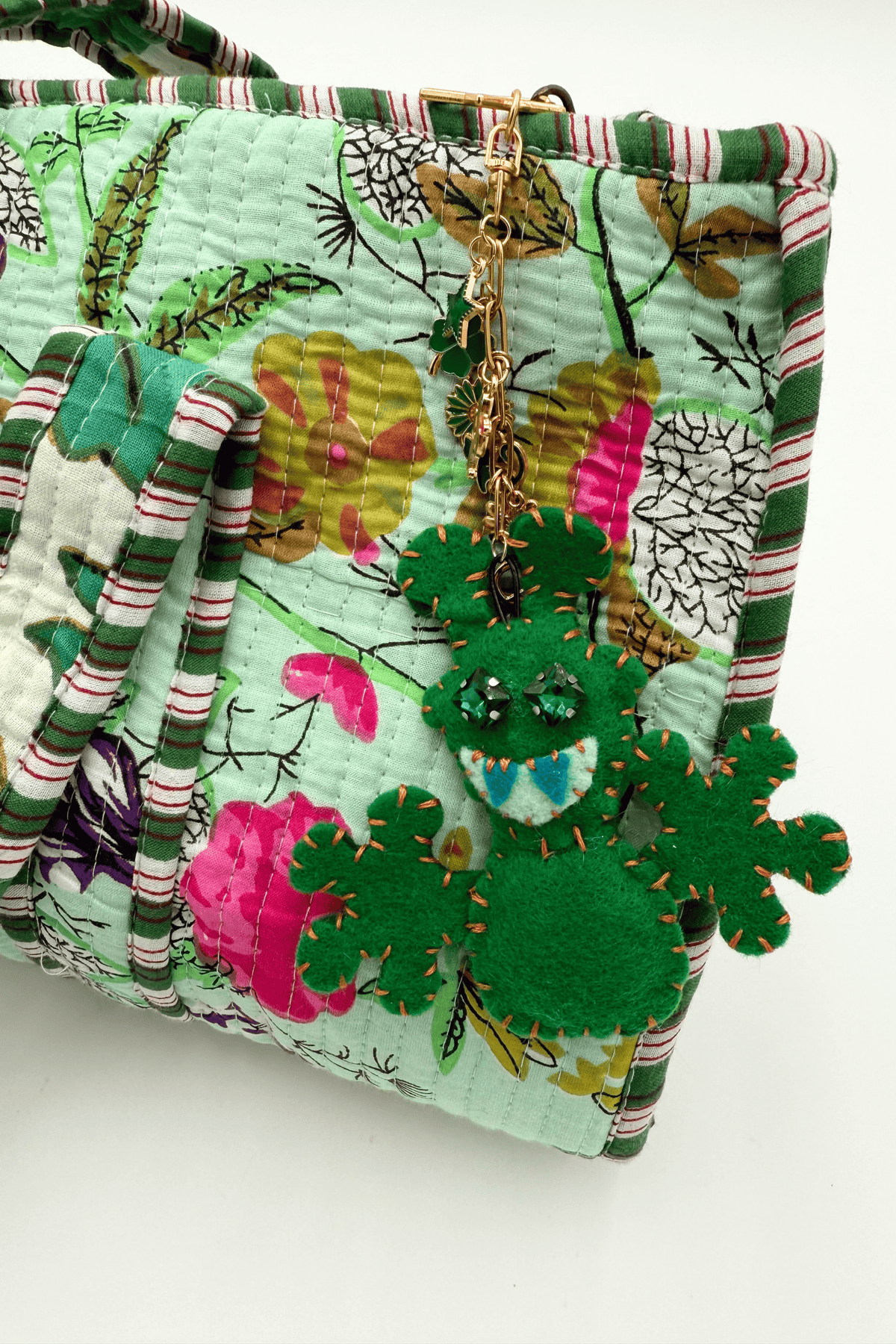 Doodleverse Green Alien Ladoodle Keychain